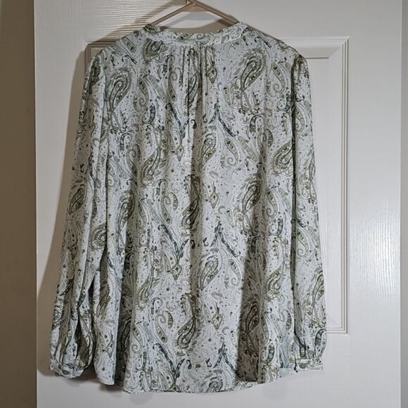 Carolina Belle Semi Sheer Cream And Green Paisley Tie Split Neck Top Plus Size1X - Picture 2 of 7